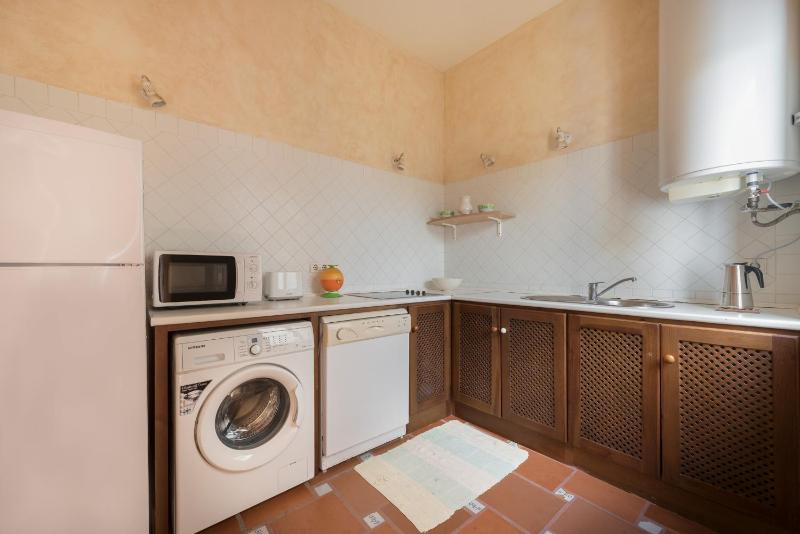 Apartamento Guzman el Bueno - image 6