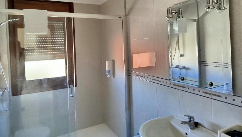 One-Bedroom Apartment with Sea View image 2