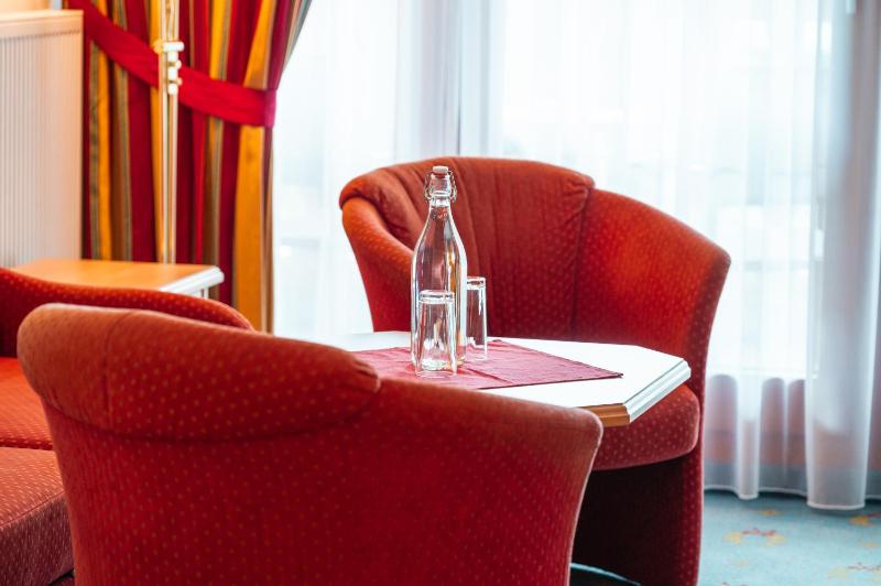 Junior Suite with Balcony image 1