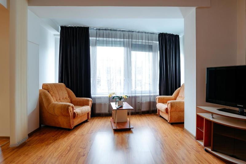 Superior Triple Room image 3