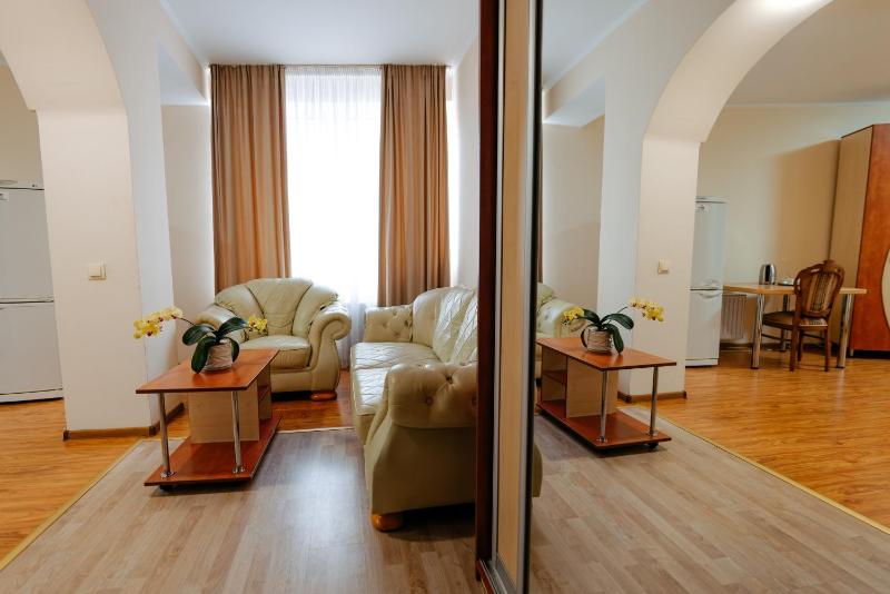 Double Room image 4