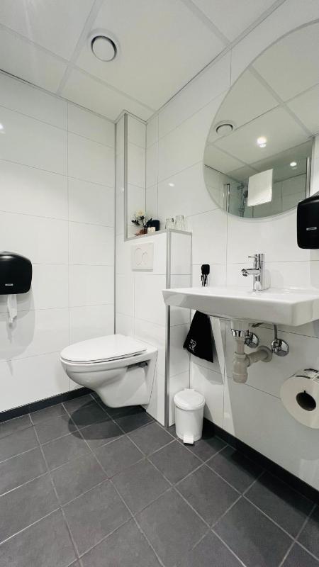 Single Room image 1