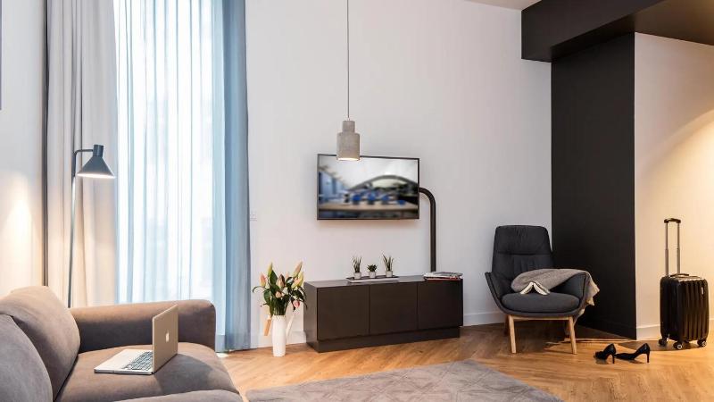 Apartment image 4