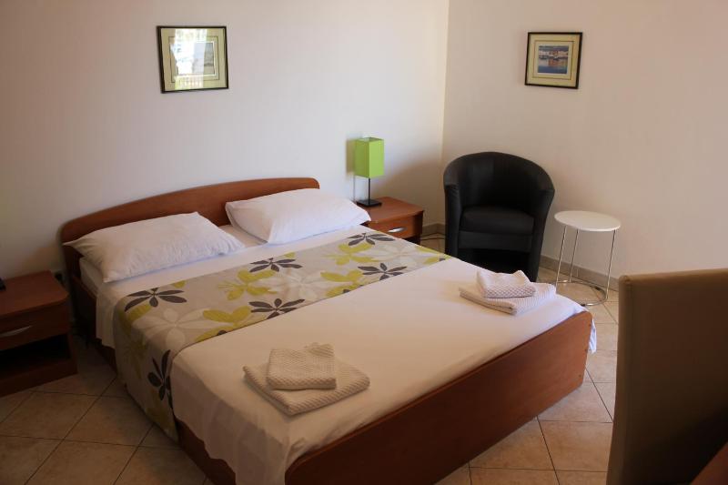 Standard Double Room image 2