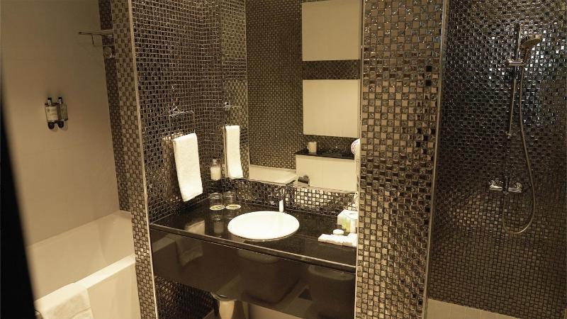 Executive Club Suite image 4