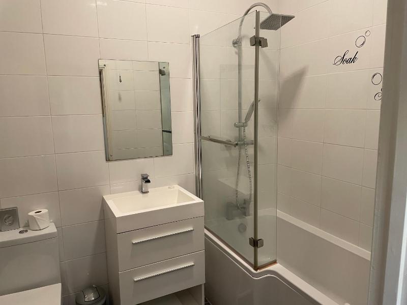 No 10 serviced apartment - Danes 2 Bedroom - image 5