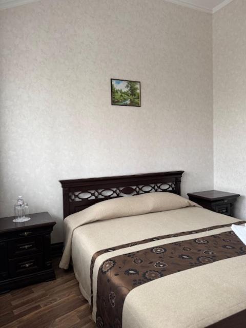 Double Room with Private Bathroom image 1