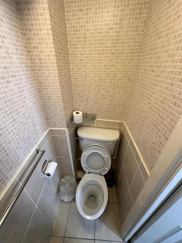 Standard Double Room image 4