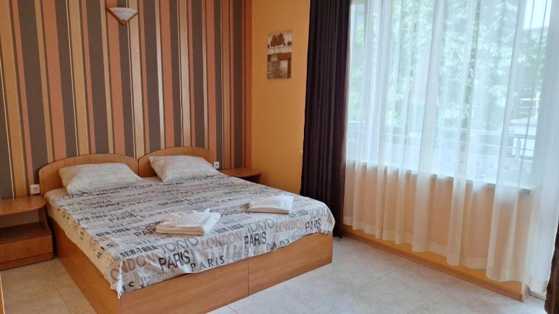Double Room with Terrace image 3