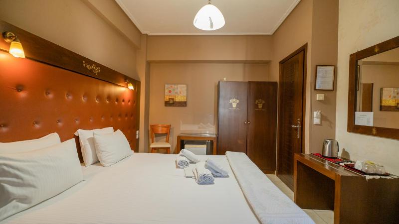 Double Room with Meteora View image 4