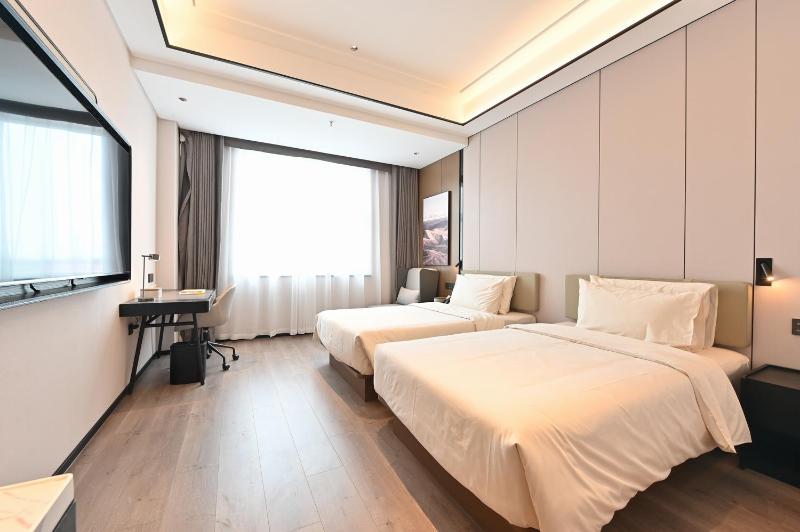 Atour Hotel Tianjin Xiqing North Avenue - image 1