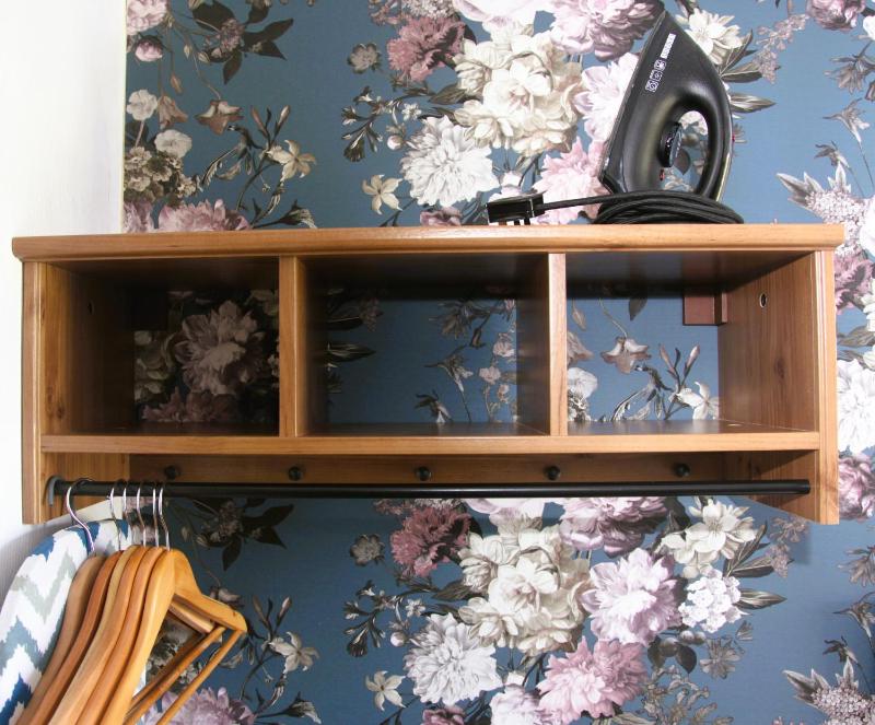 Small Double Room image 4