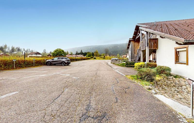 Gorgeous Apartment In Gérardmer With Wifi - image 18