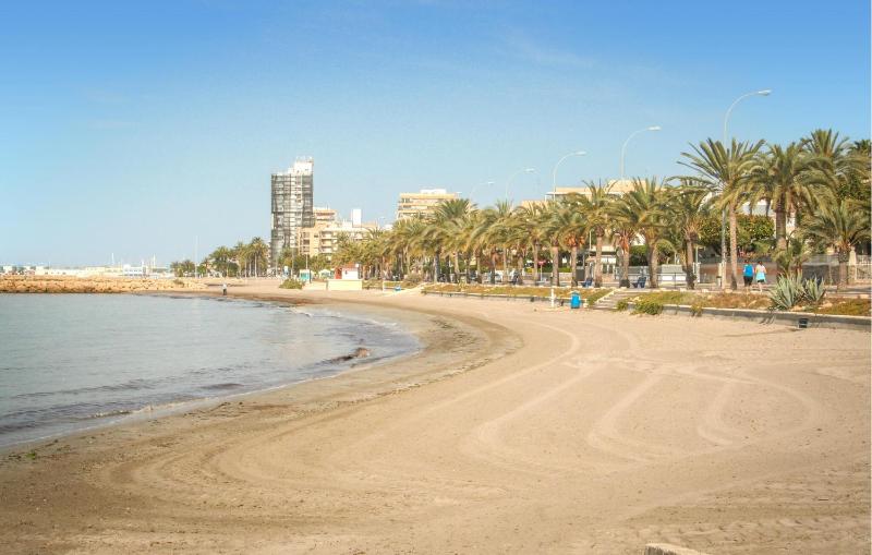 Beautiful Apartment In Santa Pola With Wifi - image 25