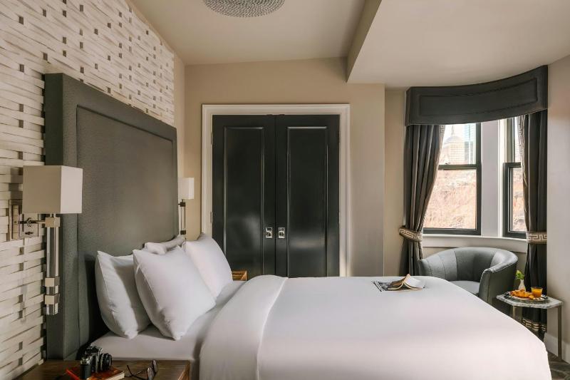 Superior Queen Room image 1