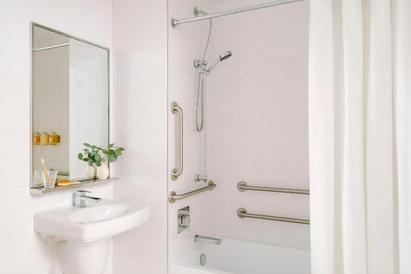 Three-Bedroom Apartment image 4