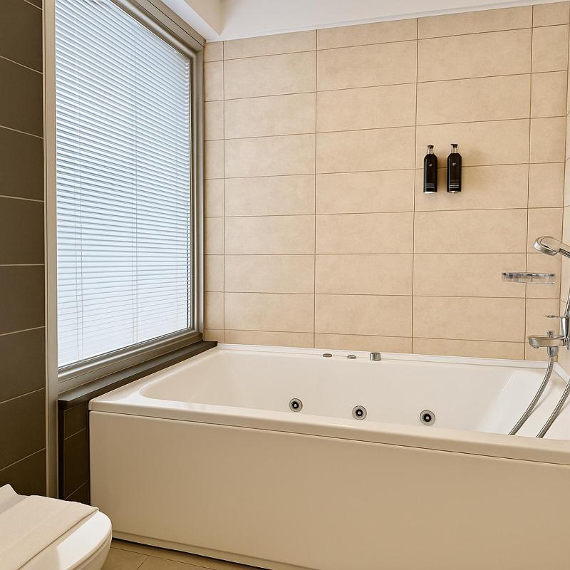 Executive Room, Sea and City, Non-Smoking image 1