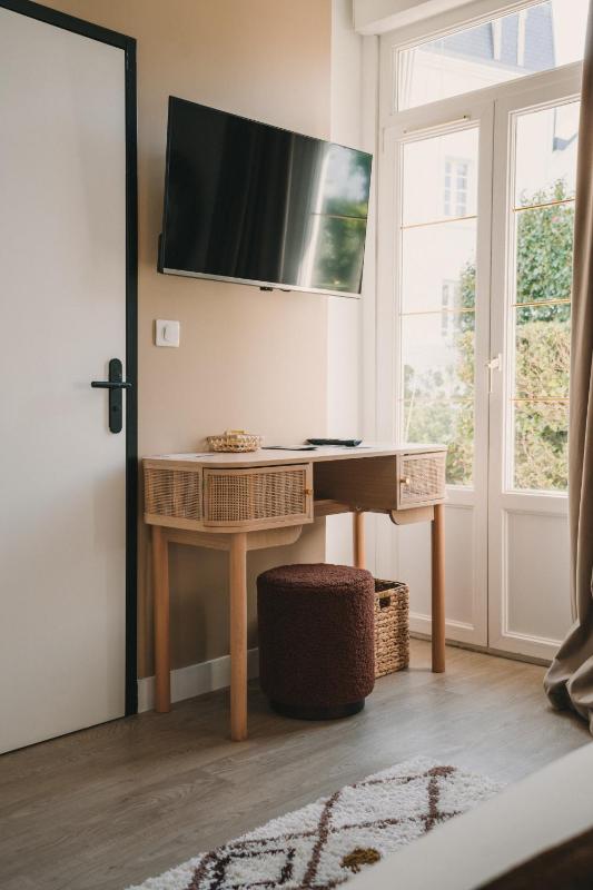 Double Room - Disability Access image 4