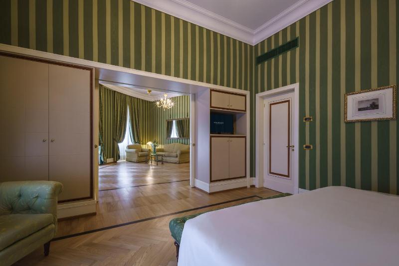 Executive Suite with Sea View image 1