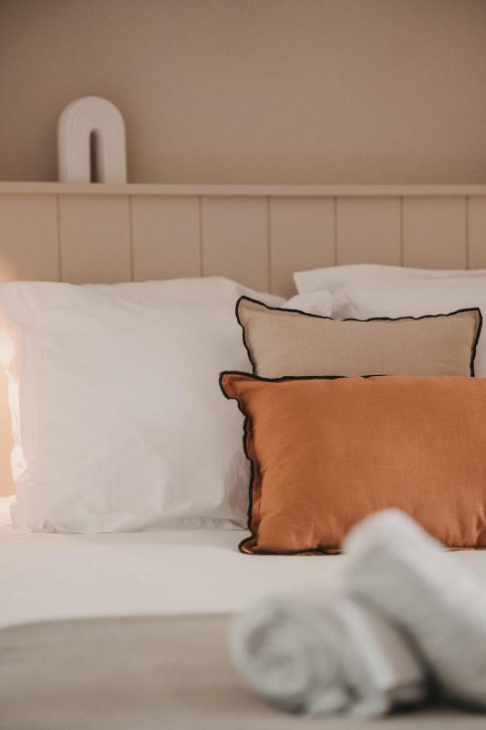 Small Double Room image 2