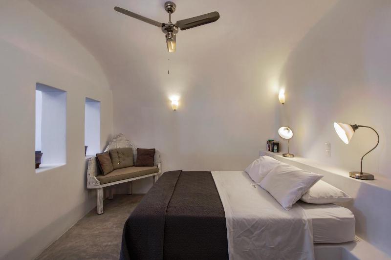 Theodora Suites - image 44
