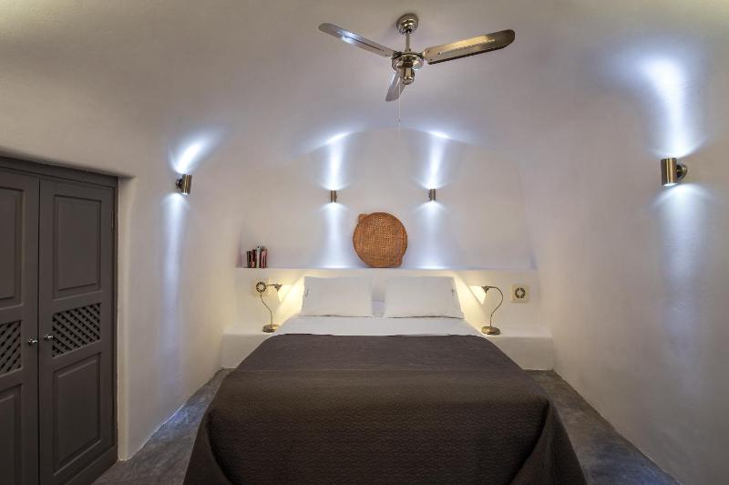 Theodora Suites - image 15