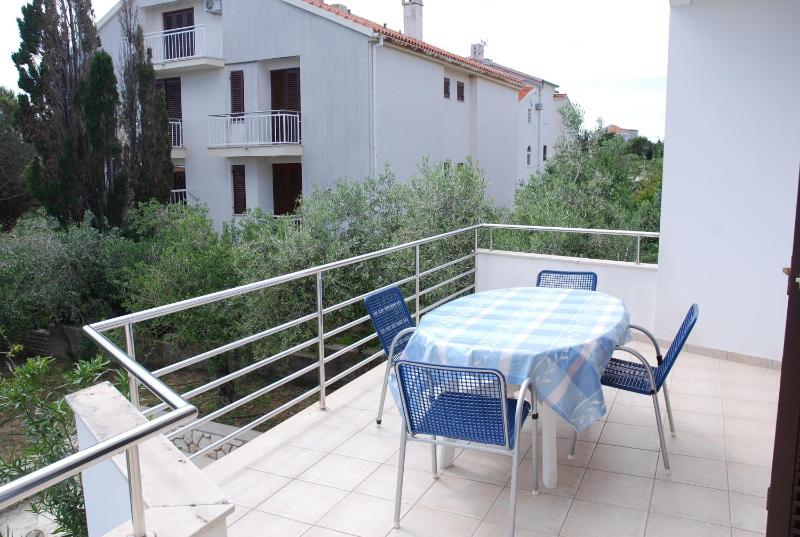 Apartments by the sea Novalja Pag - 3307 - image 7