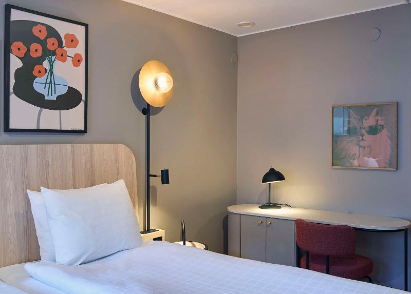 Single Room image 1