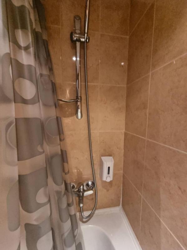 1BR Homey Duplex 300mbps WIFI 2 Floor with washer - image 10
