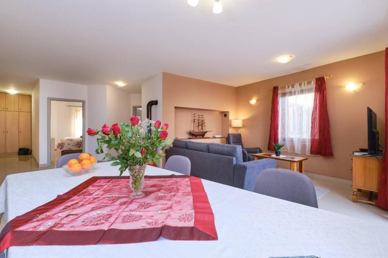 Apartment Dino 1 - image 13