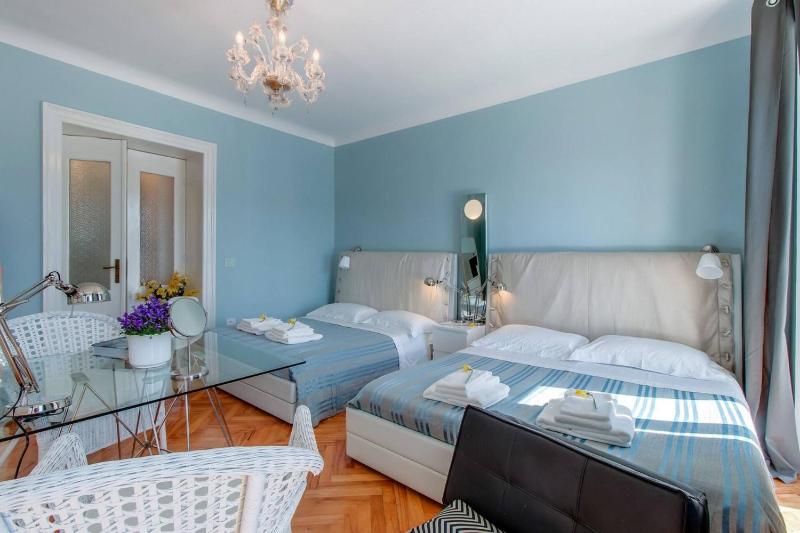 Sea view apartment Vindobona 2 modern stay with parking in Mali Lošinj Center - image 33