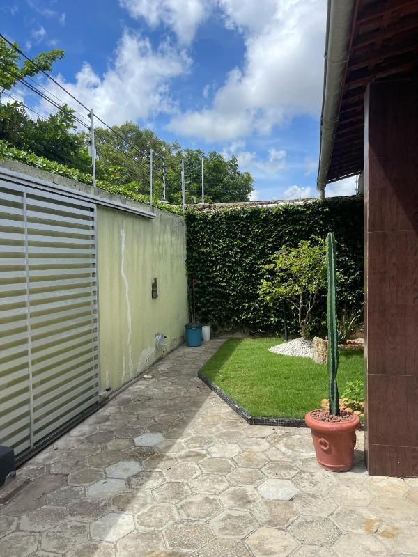 Casa Santa - image 13