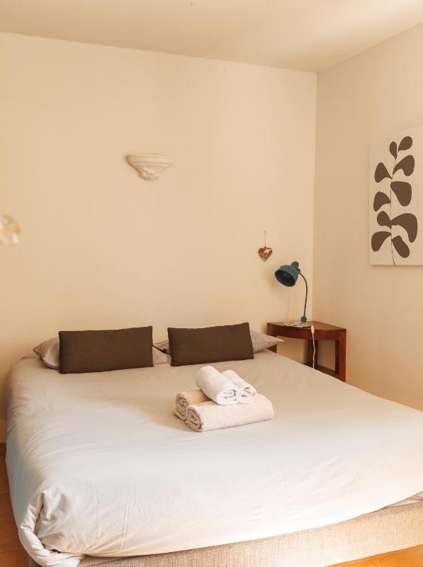 Apartment with Garden View image 1