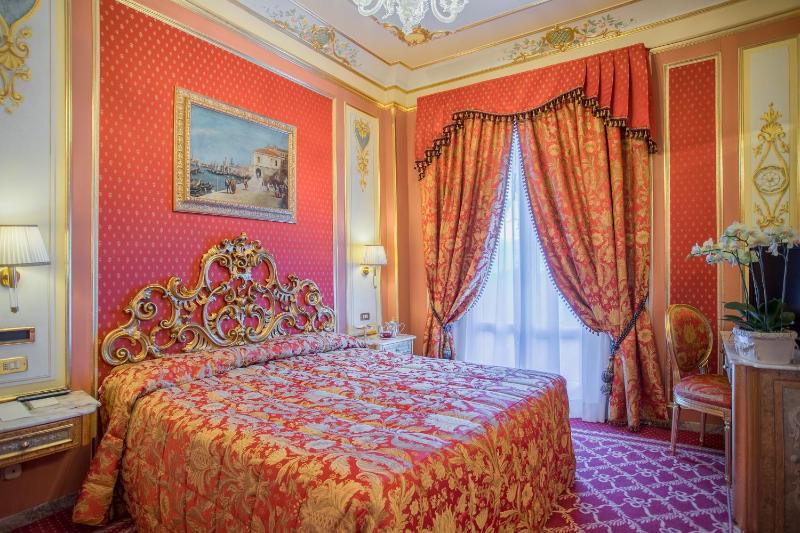 Suite with Lake View image 1
