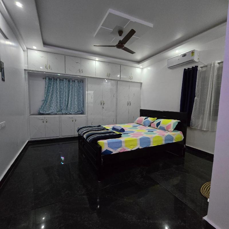 Padmini's home stay New apartment 2bhk - image 1