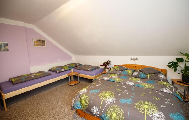 Quadruple Room image 4