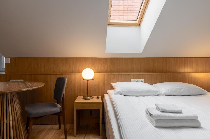 Roze Kurmajas Apartments - image 11