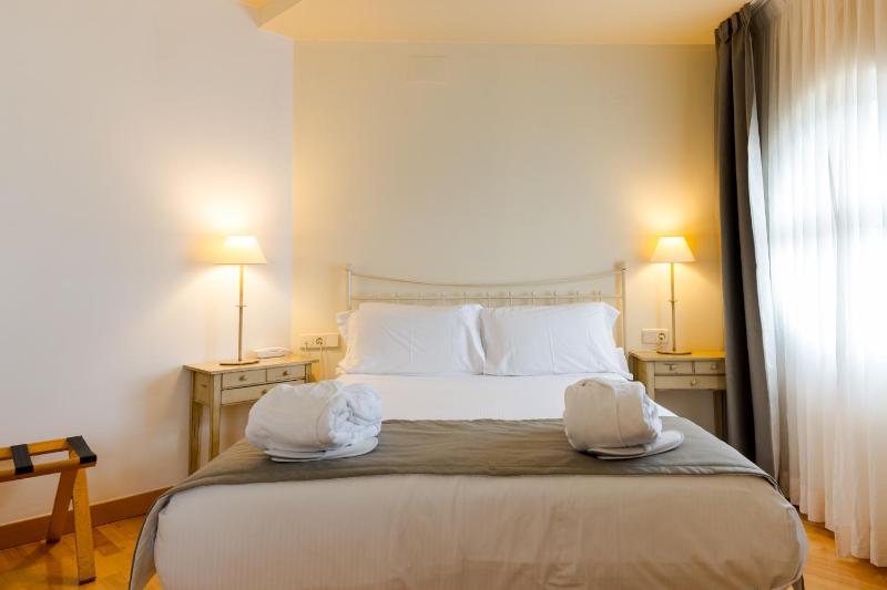 Superior Double Room image 1
