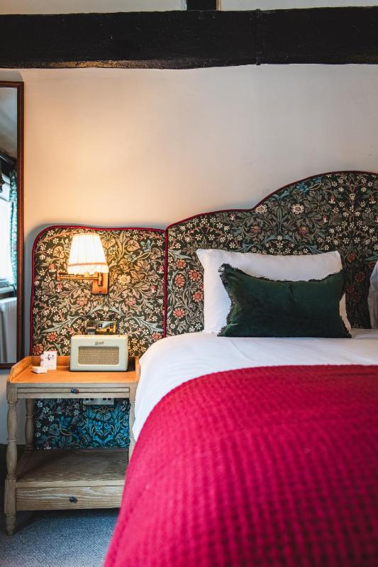 Deluxe Double Room image 3