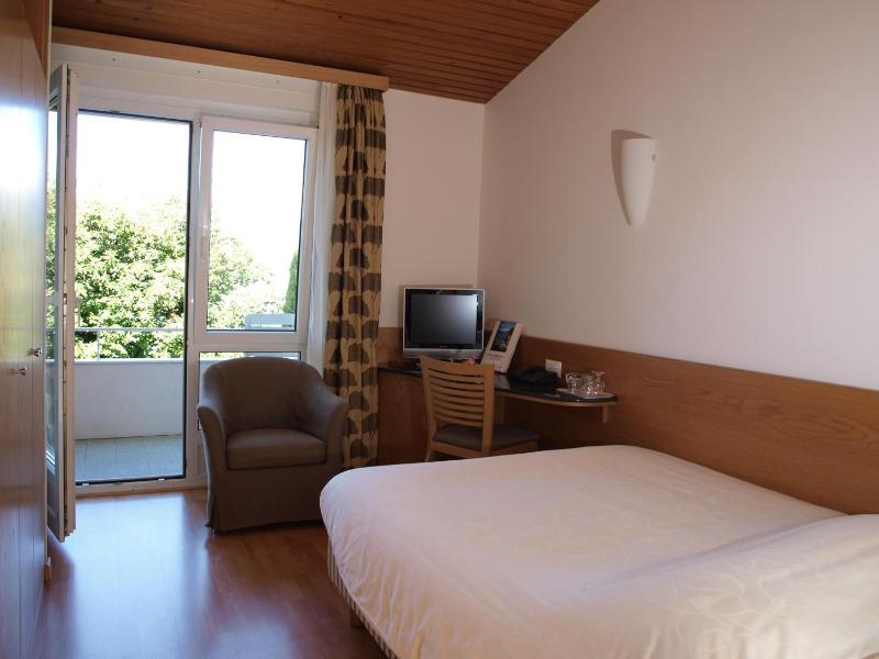 Small Grandlit Double Room with Balcony or Terrace image 3