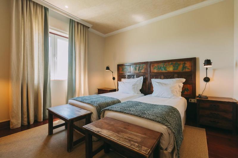 Standard Double or Twin Room image 3