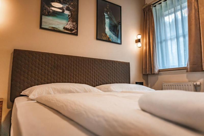 Triple Room image 4