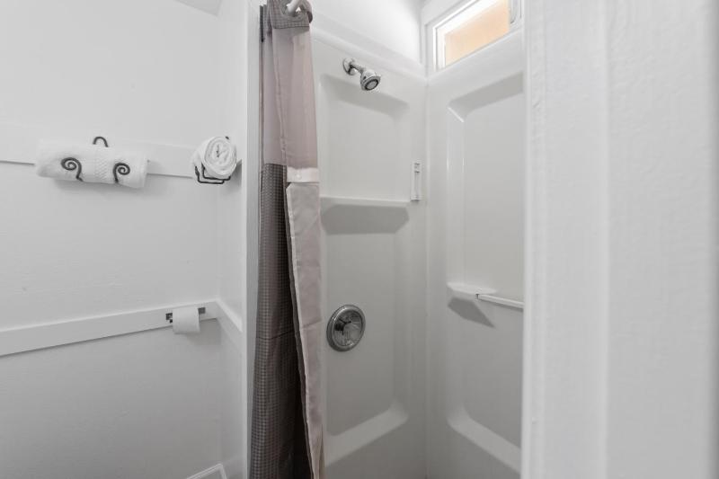 Atomic Short-Term Rentals - image 31