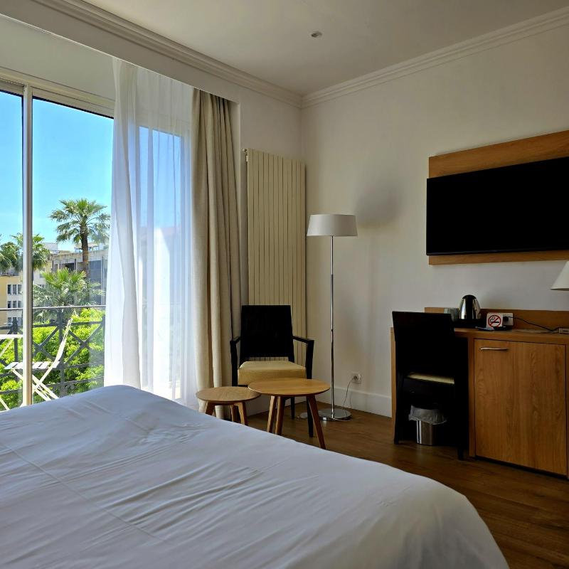 Hotel Carlton Nice - image 2