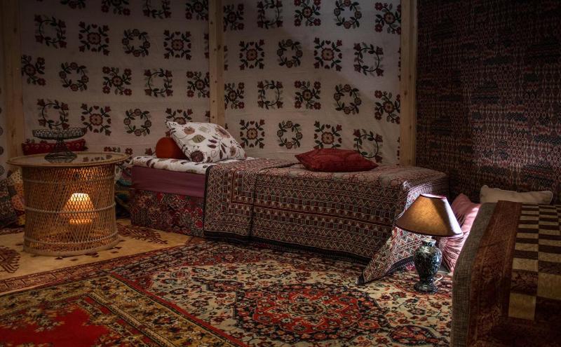 Economy Twin Room image 3