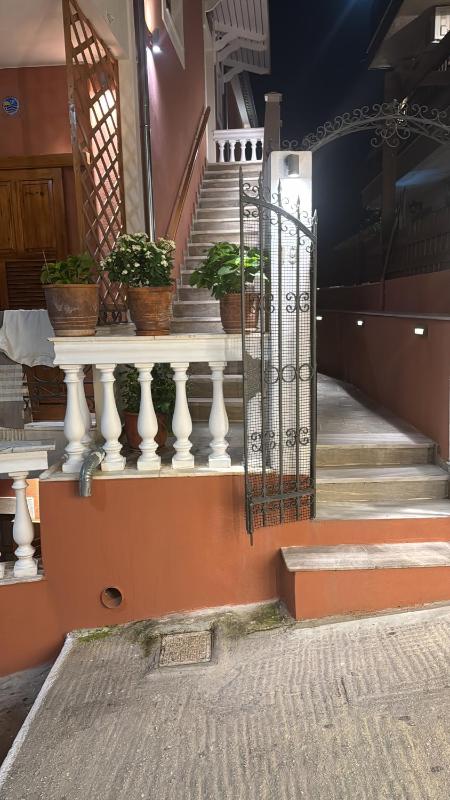 Sunrise House - image 21