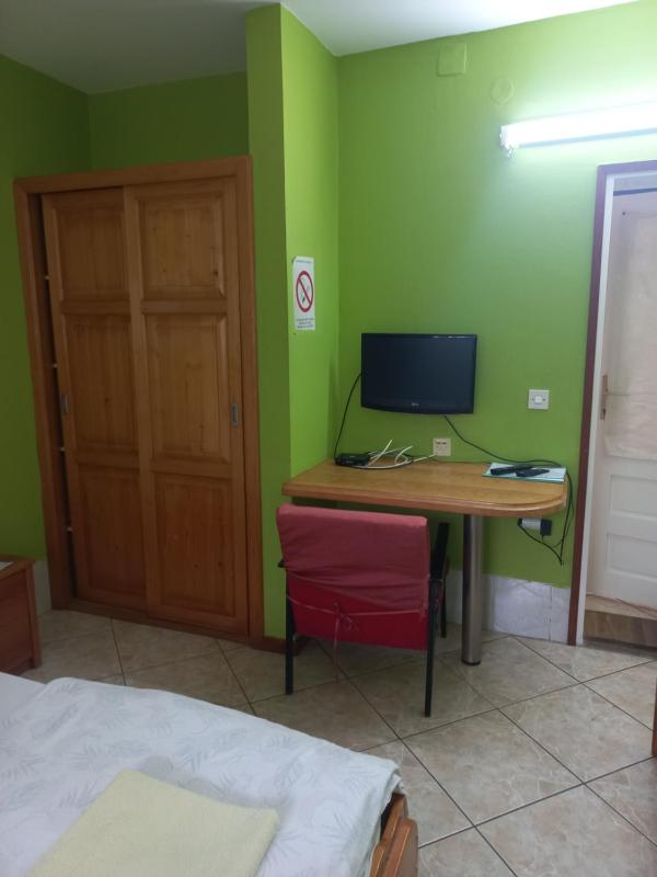 Double Room with Private Bathroom image 4