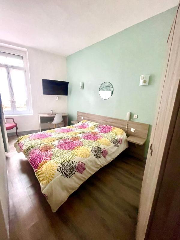 Double Room with Shower image 1