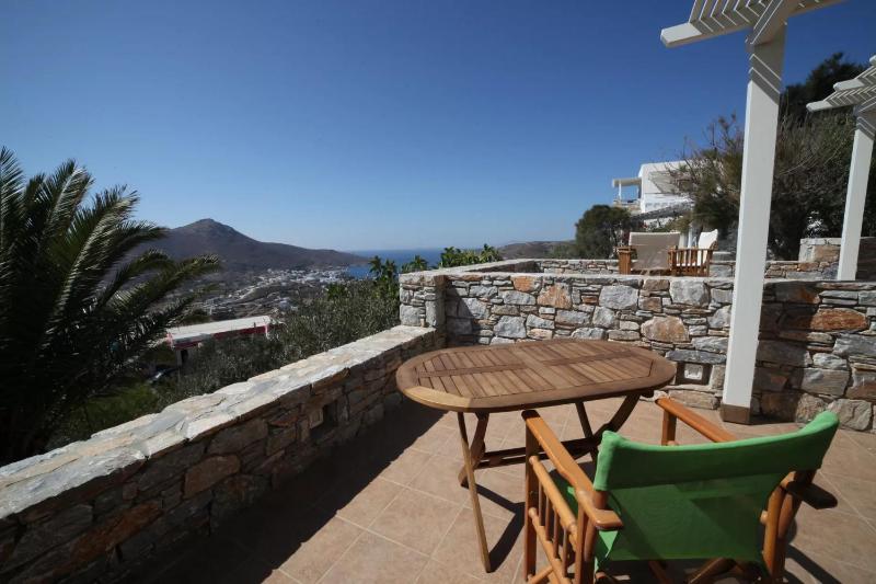Superior Triple Room with Sea View image 4