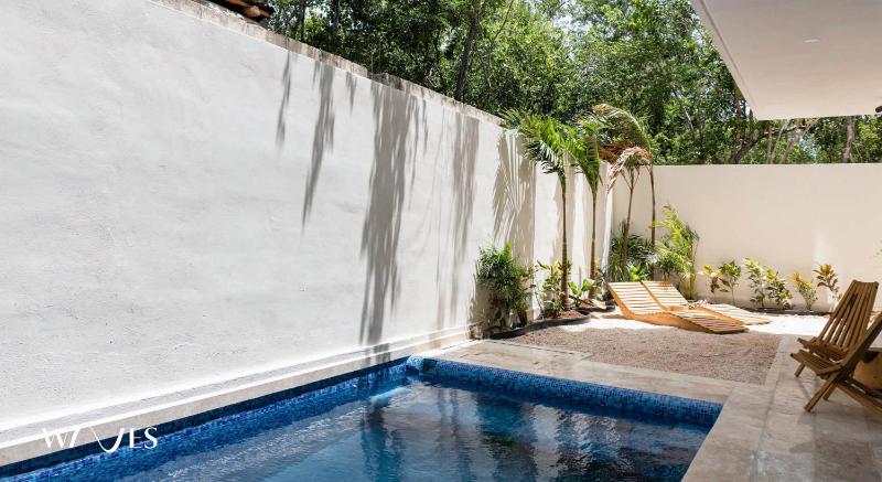 Modern 1BR with Private Pool and Surround Speakers - image 1